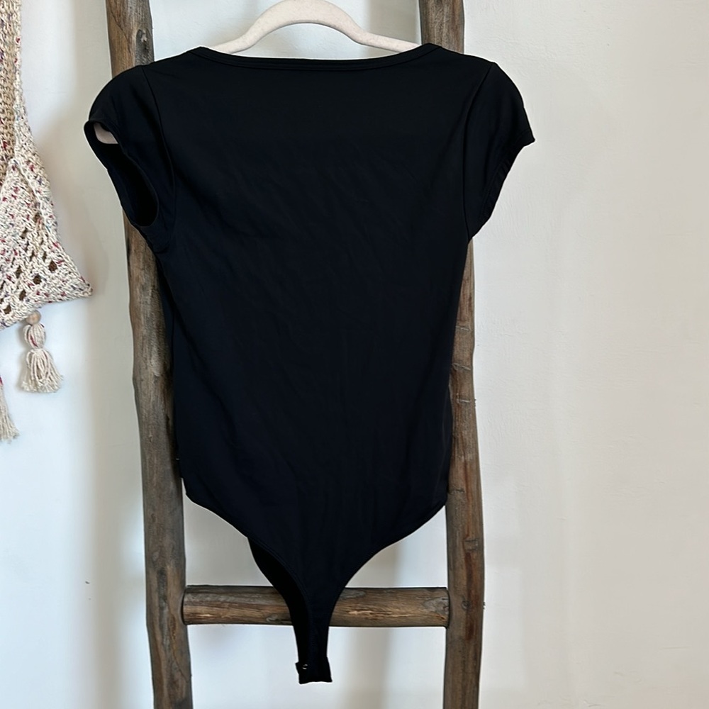 NWT Calvin Klein Jeans Black Classy Bodysuit Tee Short Sleeve - Picture 11 of 11